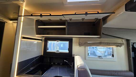 mclouis-carat-879-integraal-motorhome-campervan-van-mobilhome-camper (5) -  - McLouis Carat 879