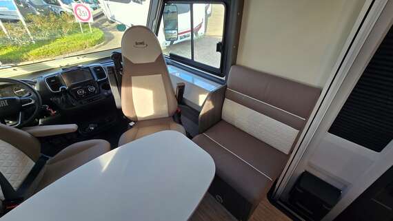 mclouis-carat-879-integraal-motorhome-campervan-van-mobilhome-camper (1) -  - McLouis Carat 879