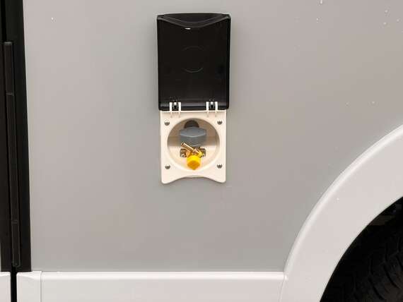 Avantgarde-Slim-339-mcLouis-dicar-Northsea-veurne-motorhome-mobilhome-van-camper (3) -  - McLouis Avantgarde Slim 339