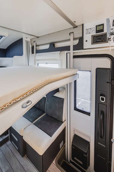 Grondpland-Avantgrade-360-mclouis-motorhome-camper-mobilhome-nieuw-kopen-huren-northsea (18) -  - McLouis Avantgarde 360 - Ford