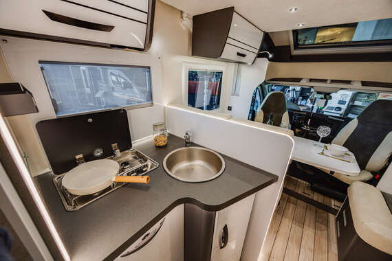 mclouis-avantgarde-373-twinbedden-camper-mobilhome-motorhome-veurne-northsea-kopen-huren (3) -  - McLouis Avantgarde 373 - Ford