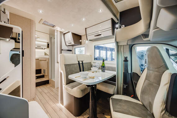 mclouis-avantgarde-373-twinbedden-camper-mobilhome-motorhome-veurne-northsea-kopen-huren (21) -  - McLouis Avantgarde 373 - Ford