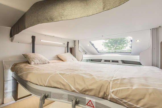 benimar-cocoon-tessoro-425-stapelbed-motorhome-mobilhome-camper (13) -  - Benimar Cocoon 425