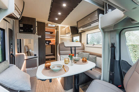 Carat-MC4-McLouis-half integraal-motorhome-mobilhome-camper-473-twinbedden-ford-automaat (5) -  - McLouis Carat 473 - Ford