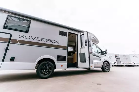 mclouis-sovereign-370-ford-2027-29686-18 -  - McLouis Sovereign 370 - Model 2027