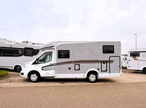 Avantgarde-Slim-339-mcLouis-dicar-Northsea-veurne-motorhome-mobilhome-van-camper (20) -  - McLouis Avantgarde Slim 339