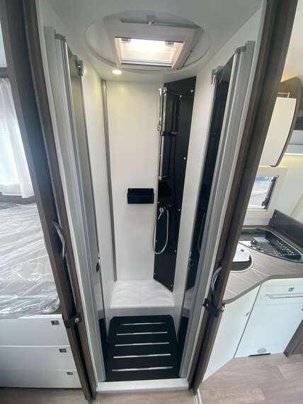 Benimar-tessoro-cocoon-468-automaat-NAK-face a face-twinbedden-170pk-motorhome-camper-mobilhome (21) -  - Benimar Cocoon 468 Special Edition