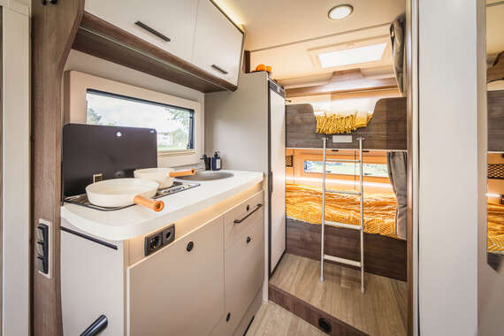 benimar-cocoon-tessoro-425-stapelbed-motorhome-mobilhome-camper (6) -  - Benimar Cocoon 425
