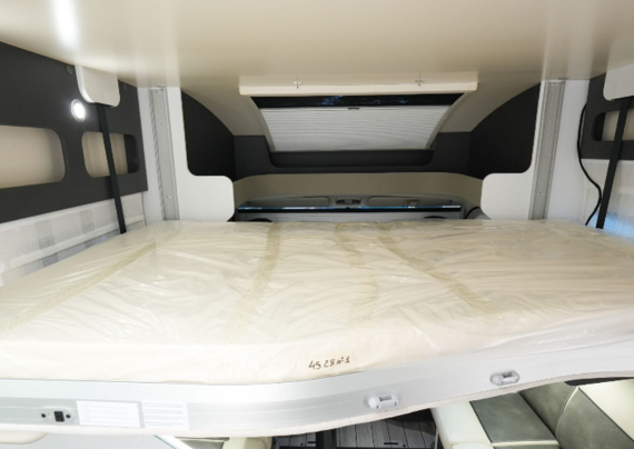 McLouis-avantgarde-sovereign-carat-381-nieuw-motorhome-camper-mobilhome-huren-kopen-mc4 (8) -  - McLouis Avantgarde 381 - Fiat