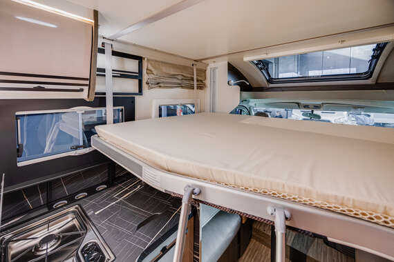 carat-481-centraal bed-mclouis-motorhome-mobilhome-camper (9) -  - McLouis Carat 481 Fiat