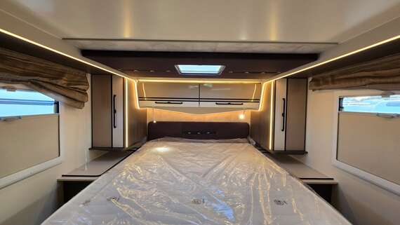 mclouis-carat-879-integraal-motorhome-campervan-van-mobilhome-camper (14) -  - McLouis Carat 879
