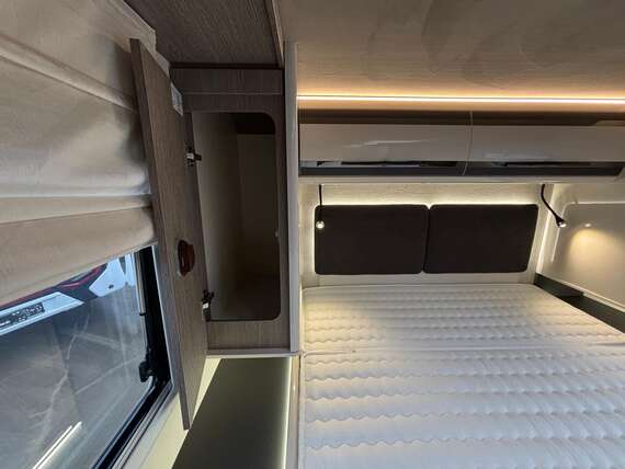 Continental-Compact-C-699-LC-Ref.-67439-19 -  - McLouis Continental Compact C699 LC