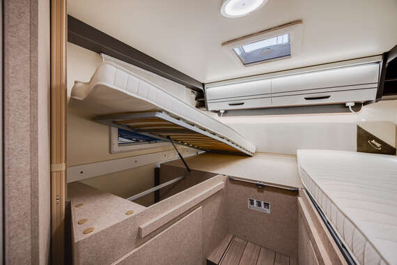 mclouis-avantgarde-373-twinbedden-camper-mobilhome-motorhome-veurne-northsea-kopen-huren (7) -  - McLouis Avantgarde 373 - Ford