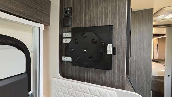 mclouis-carat-879-integraal-motorhome-campervan-van-mobilhome-camper (18) -  - McLouis Carat 879