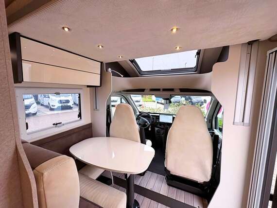 Avantgarde-Slim-339-mcLouis-dicar-Northsea-veurne-motorhome-mobilhome-van-camper (24) -  - McLouis Avantgarde Slim 339