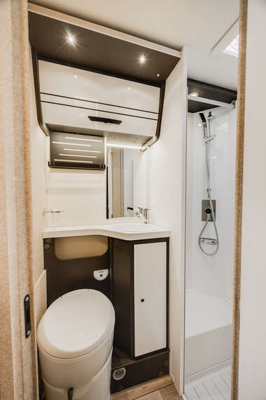 Grondpland-Avantgrade-360-mclouis-motorhome-camper-mobilhome-nieuw-kopen-huren-northsea (13) -  - McLouis Avantgarde 360 - Ford