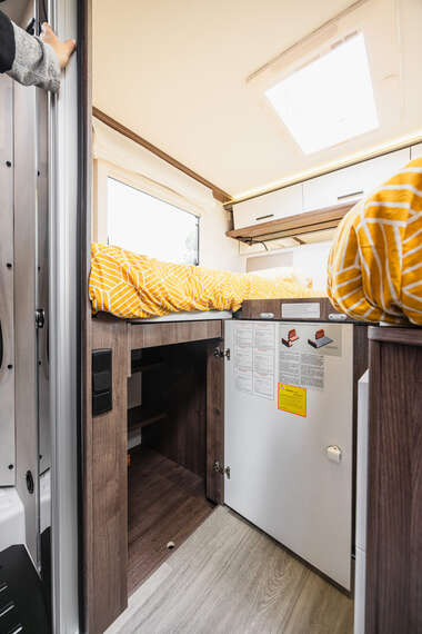 benimar- cocoon-tessoro-463-twinbedden-model 2026-black pack-ford-motorhome-camper-mobilhome (34) -  - Benimar Cocoon 463