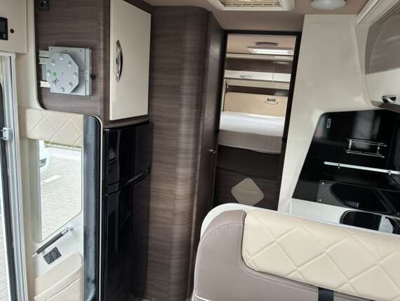 McLouis Carat-479-centraal bed-queensbed- veurne-half integraal (7) -  - McLouis Carat 479